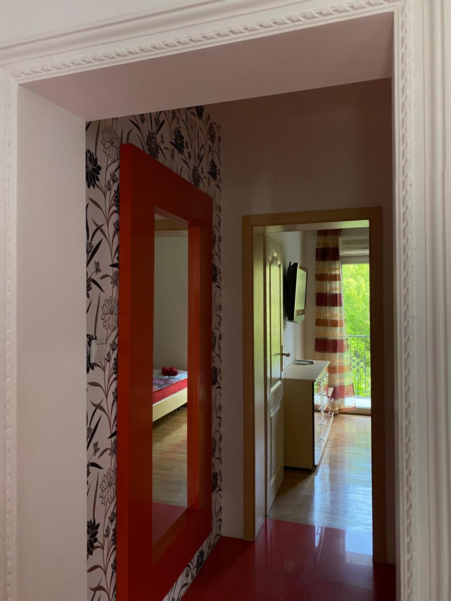 N&m Apartment Budva